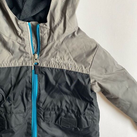 Columbia kids gray & black lightweight jacket - Picture 5 of 6